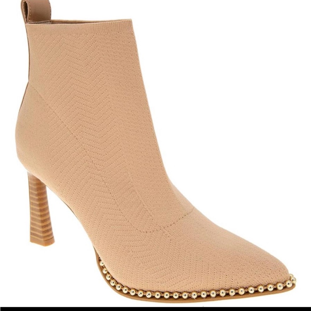BCBGeneration Women's BEYA Fashion Pointed Toe Boot Tan, Gold Accent 10